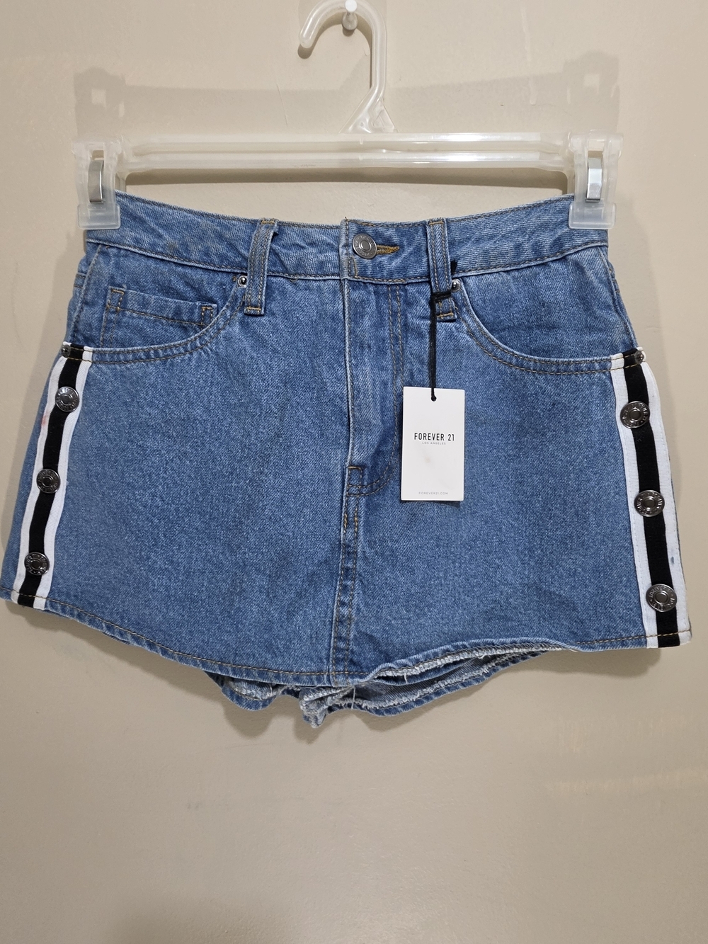 Forever 21 Denim Skort Snap Button Side Striped Blue Size S NWT